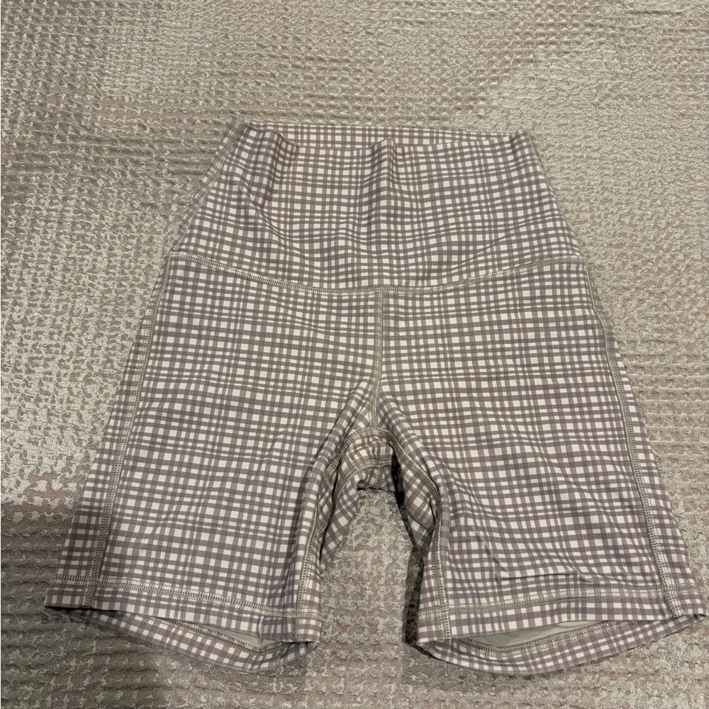 Lululemon align high rise shorts 6”